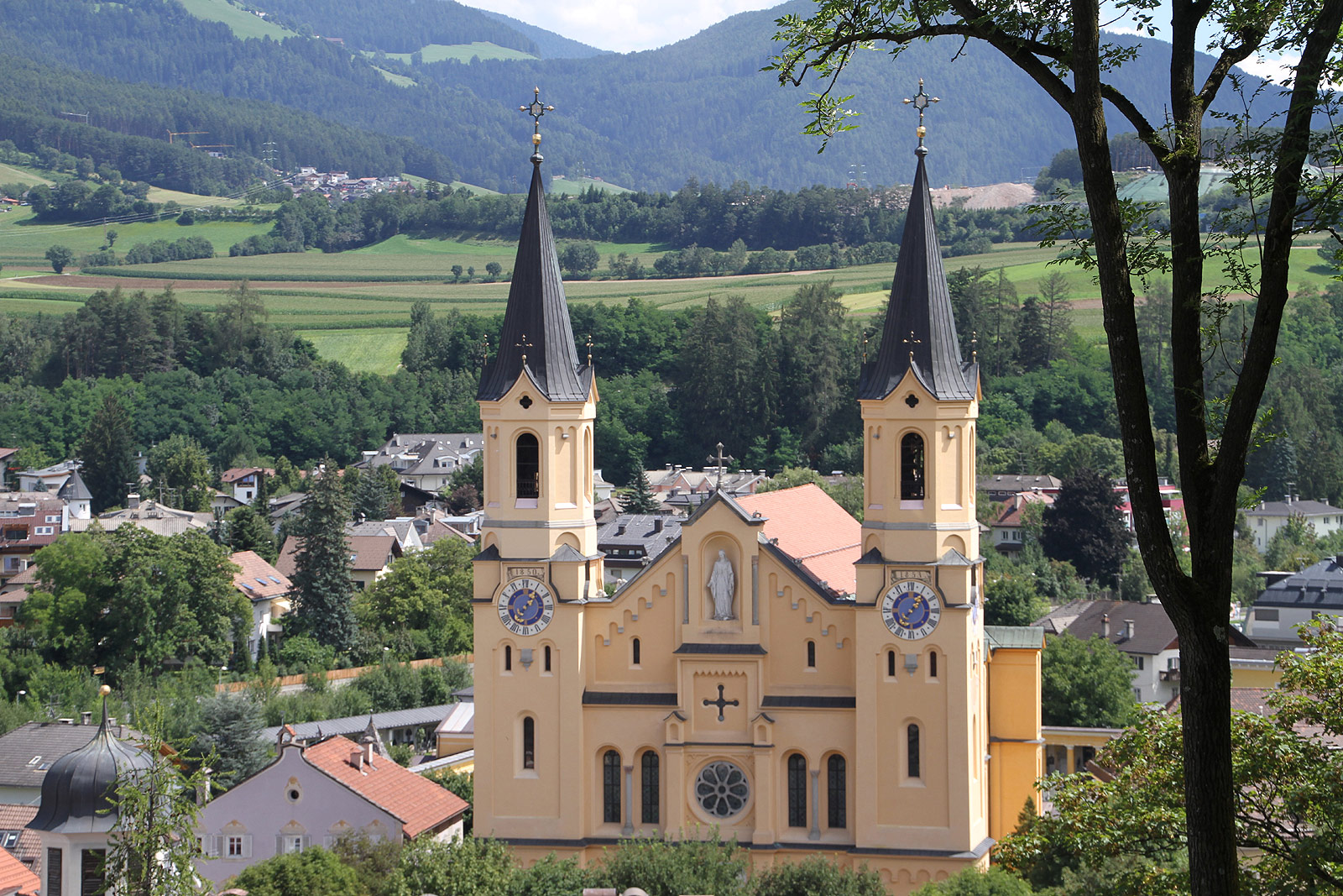 Brunico | Bruneck (Photo license: CC BY-NC 2.0)